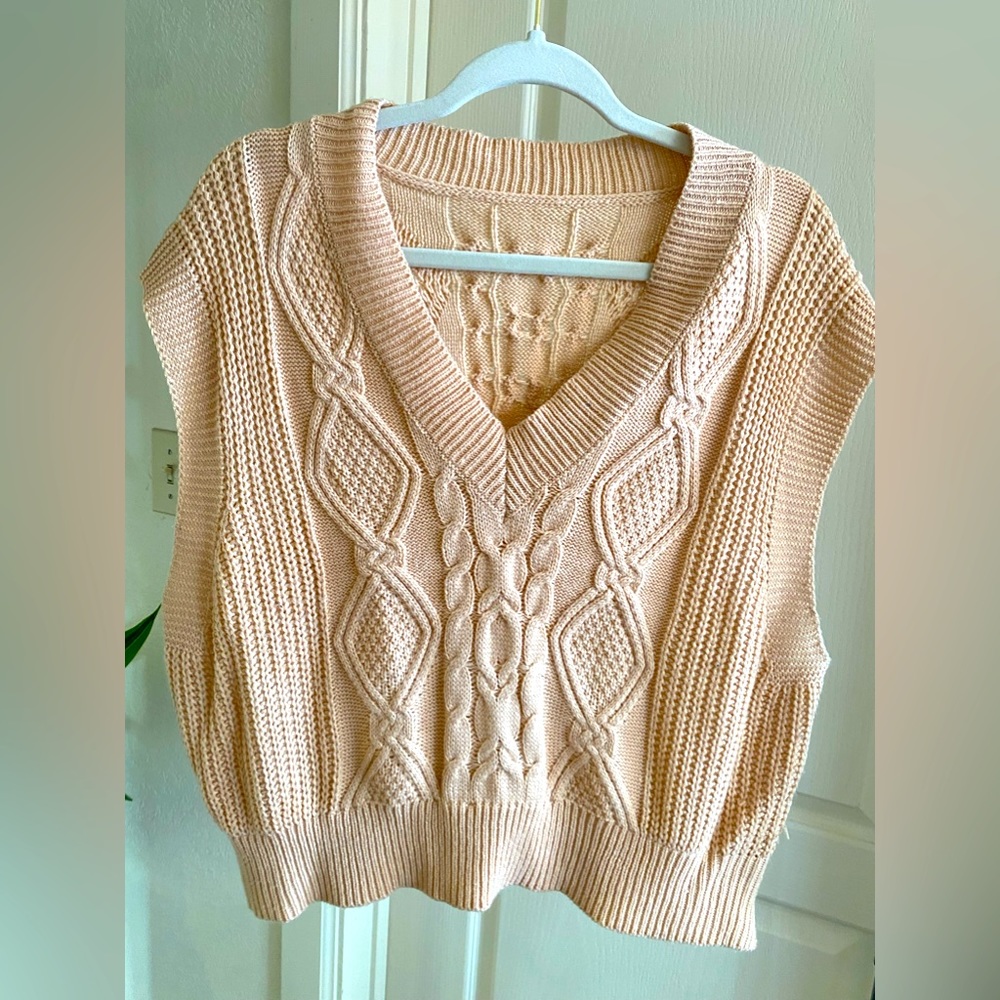 Cable Knit Beige Sweater Vest Size XL